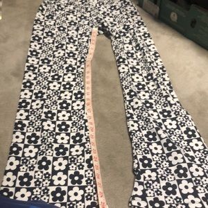Vintage Groovy black and white floral bellbottoms. Peace love and happiness!! M.